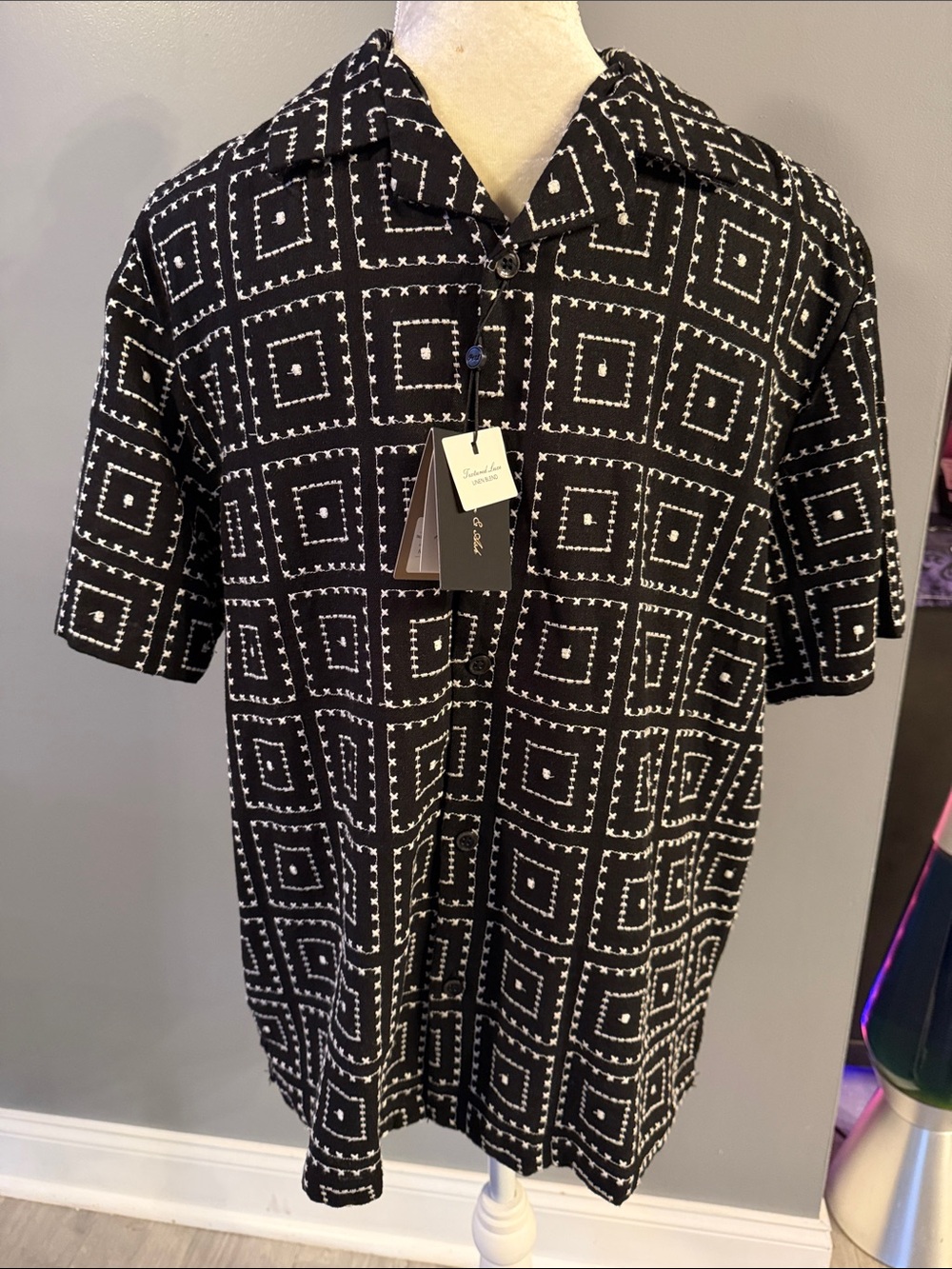 Men's Black Short-Sleeve Button-Down Shirt with White Geometric Print - Med